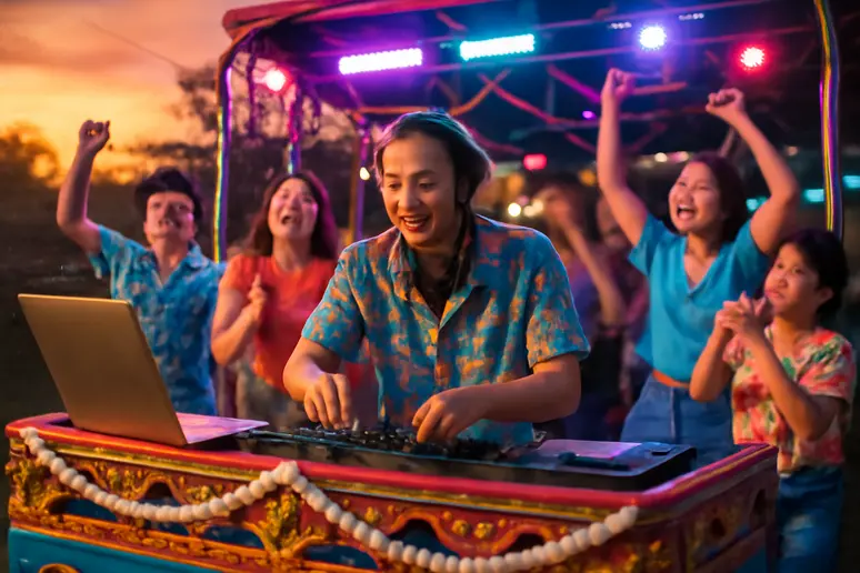 เพลงสายย่อ 2024: ฮิตติดกระแส แดนซ์ม่วนๆ สงกรานต์นี้!